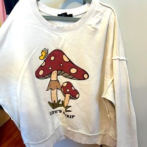 Baggy White Mushroom Long Sleeve T-shirt 🍄🐚